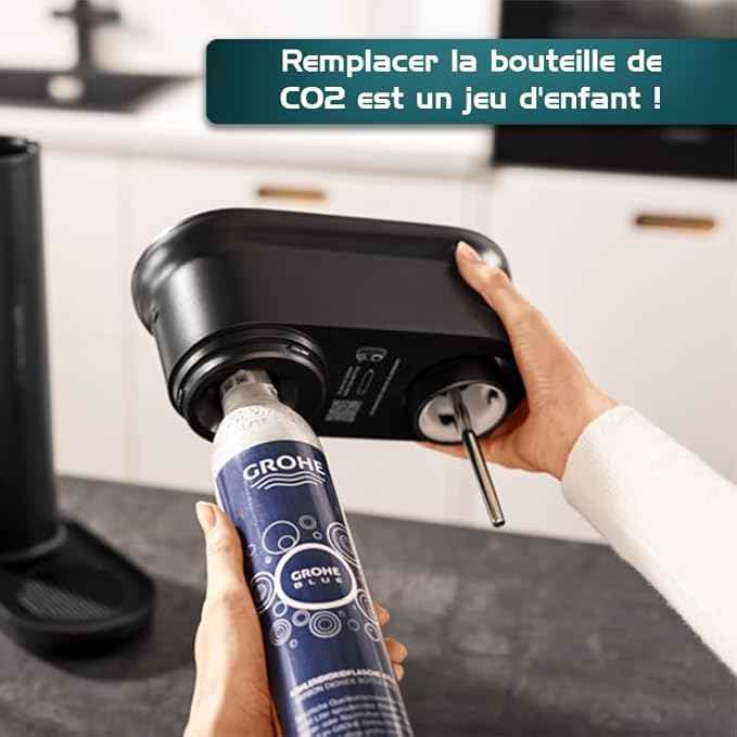 GROHE Blue Fizz Water Carbonator with One-Push Carbonization, CO₂ Not Included, Water Bottle 850ml BPA-Free, Stainless Steel Injection Nozzle, Black, 31943K00