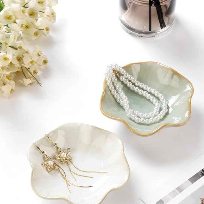 JAMEND CLXP 2PCS Lotus Leaf Shape Ring Holder Dish, Small Key Bowl, Ceramic Trinket Tray Jewelry Dish Organizing Necklace Earrings for Mom Friend Sister, All Jewelries Are NOT Included, Light Green.…