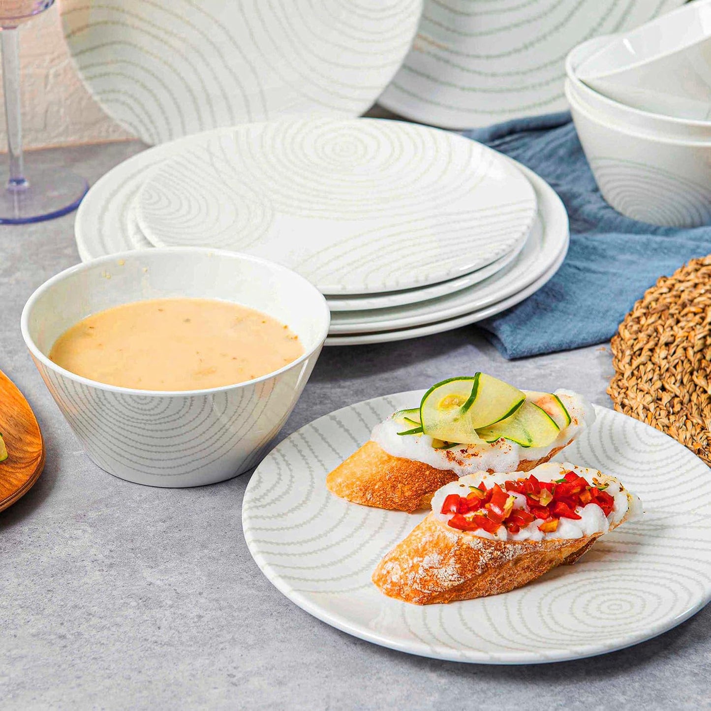 BZYOO BPA-Free Dishwasher Safe 100% Melamine Plastic Plate & Bowl Set Casual dining Indoor and Outdoor Dining Party (12 PCS Dinnerware set, Service for 4, white planet)