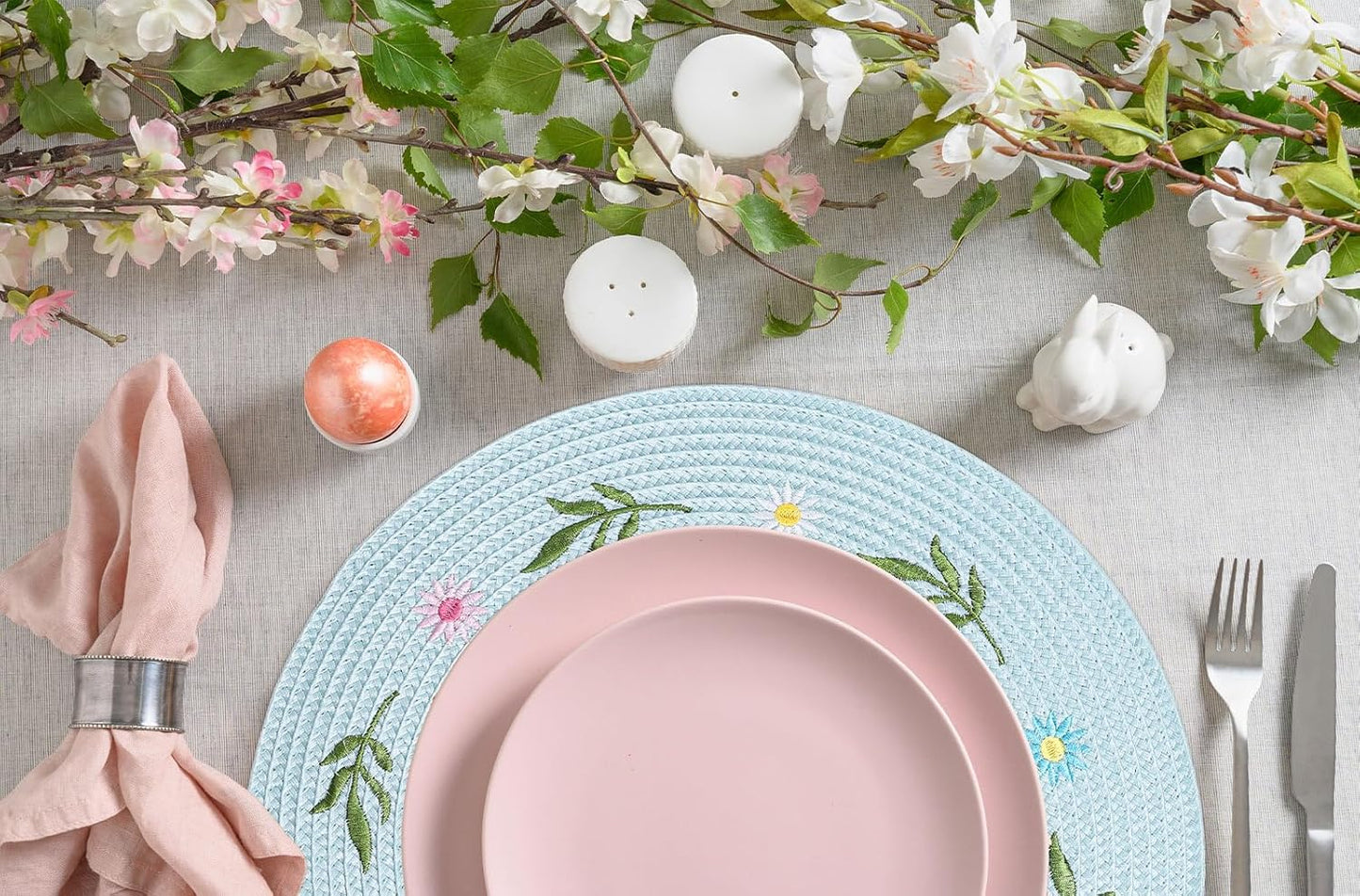 Whaline 4Pcs Round Daisy Placemats Spring Flower Embroidered Place Mats Greenery Floral Dinner Table Mats for Home Holiday Wedding Bridal Baby Shower Birthday Party Decor