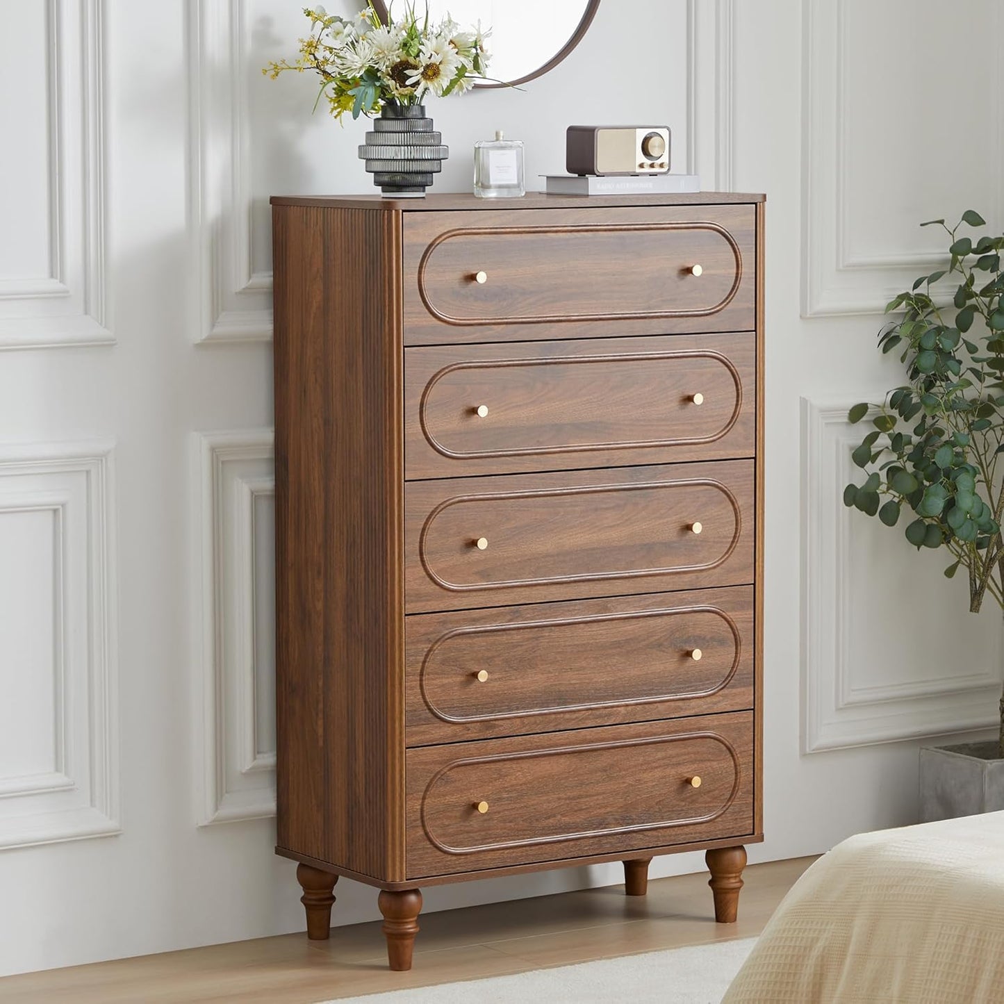 ORRD Fluted 5 Drawer Dresser for Bedroom, Mid Century Modern Chest of Drawers, Wood Storage Large Dresser Organizer for Bedroom Living Room Hallway Closet, Walnut