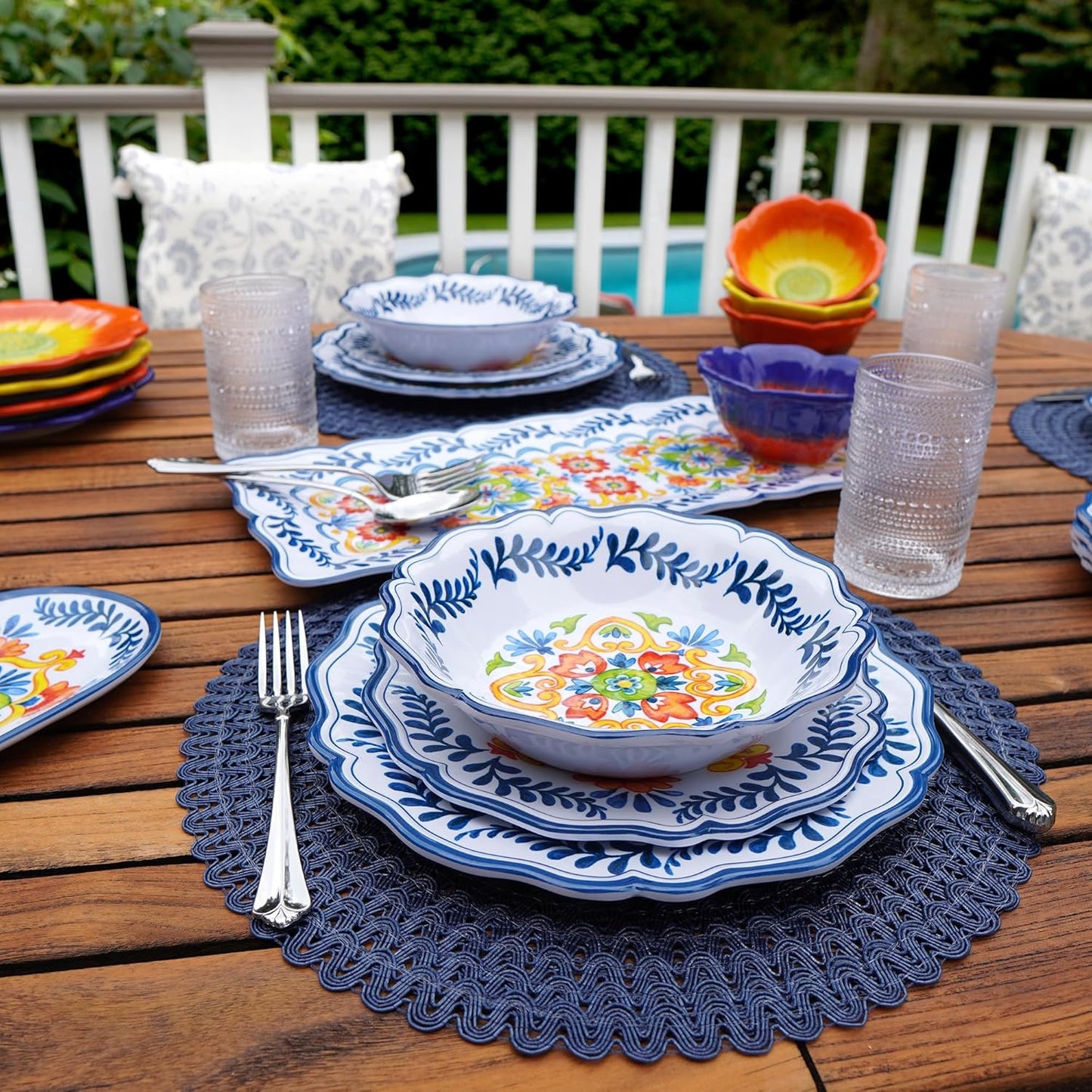 Flores Melamine Dinner Plates, Set of 4 – Colorful Outdoor Dinnerware, Break-Resistant & Dishwasher Safe, Great for Patio, RV, and Everyday Dining