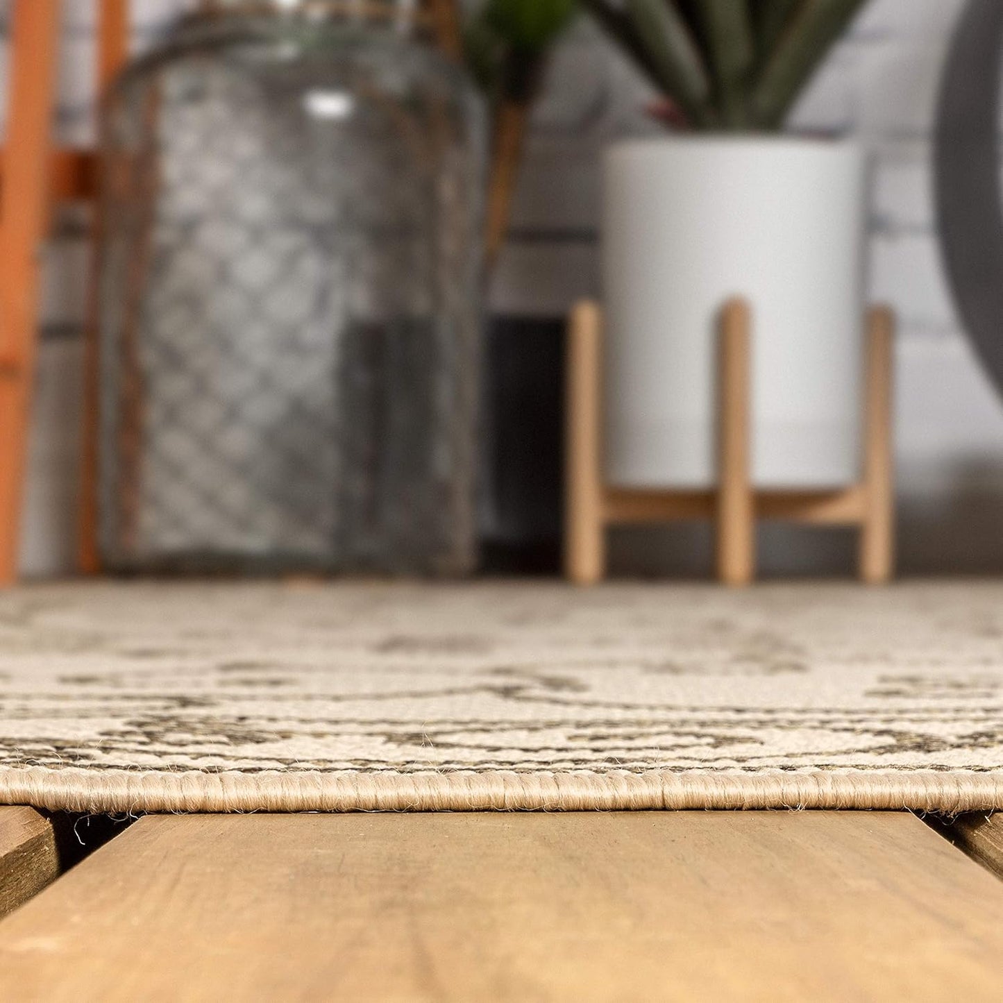 JONATHAN Y Vintage Filigree Indoor Outdoor Round Area Rug 9 Ft Beige/Brown, Charleston Textured Weave for Backyard, Patio, Porch, Easy-Cleaning, High Traffic, Pet-Friendly, Non-Shedding (SMB106A-9R)