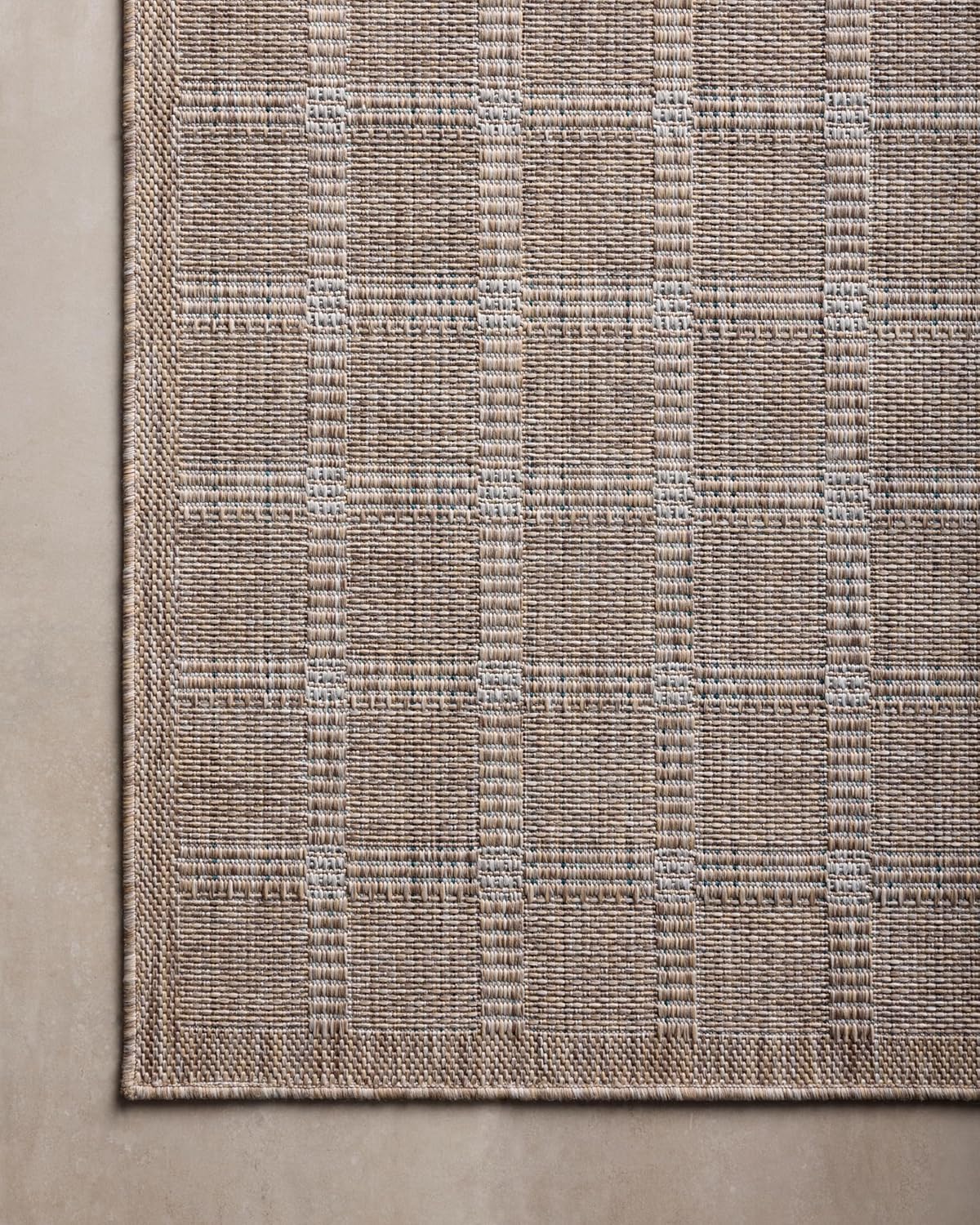 Loloi Amber Lewis Topanga Collection TOP-01 Natural/Bone 2'-3" x 3'-9" Indoor/Outdoor Area Rug