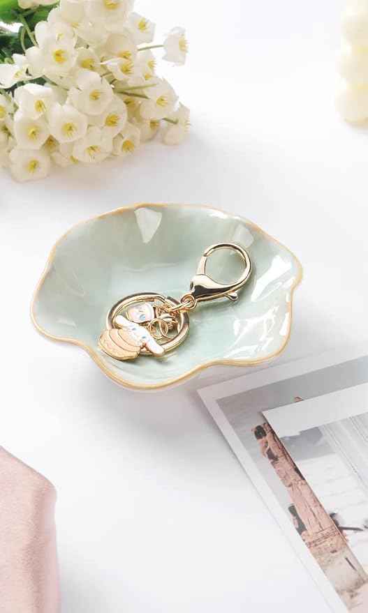 JAMEND CLXP Lotus Leaf Shape Decorative Ring Tray, Small Key Bowl, Ceramic Trinket Tray Jewelry Dish Organizing Necklace Earrings, Home Decoration for Mom Best Friend Sister, Light Green.