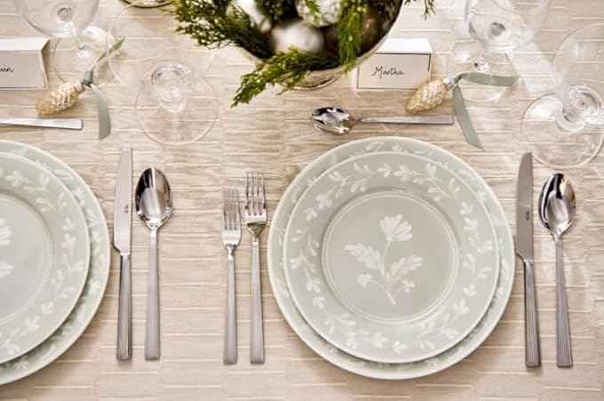 Martha Stewart Dinnerware Set - Maiden Crown 12-Piece Dish Set, Sage Green – New Bone China Ceramic Plates & Bowls – Floral Design – Service for 4 – Microwave & Dishwasher Safe