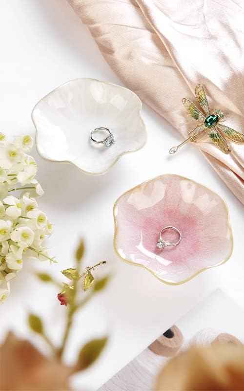 JAMEND CLXP Lotus Leaf Shape Decorative Ring Tray, Small Key Bowl, Ceramic Trinket Tray Jewelry Dish Organizing Necklace Earrings, Home Decoration for Mom Best Friend Sister, Pink.