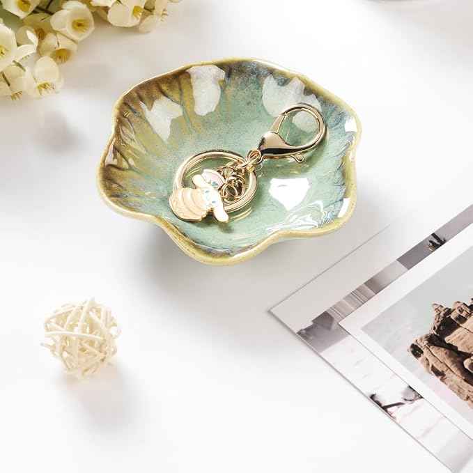 2PCS Ring Holder Dish, Small Key Bowl, Ceramic Trinket Tray Jewelry Dish Organizing Necklace Earrings for Mom Friend Sister, All Jewelries Are NOT Included. Light Green+Crystal Green.…