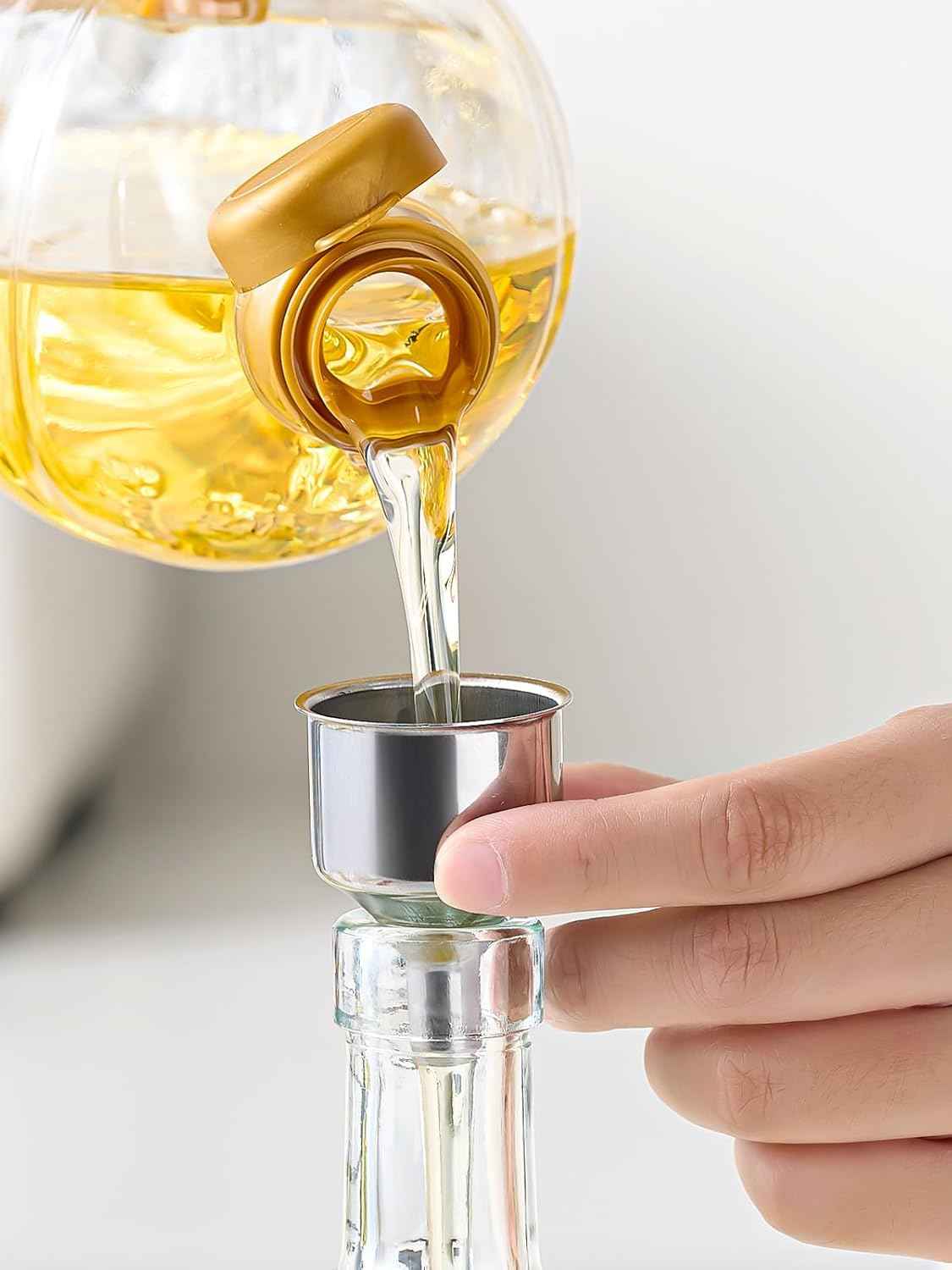 2 Pcs Olive Oil Dispenser Bottle for Kitchen,17oz Clear Glass Cooking Oil and Vinegar Dispenser Set, Coffee Syrup Dispenser with 2 Pourers and 1 Funnel (Two circles)