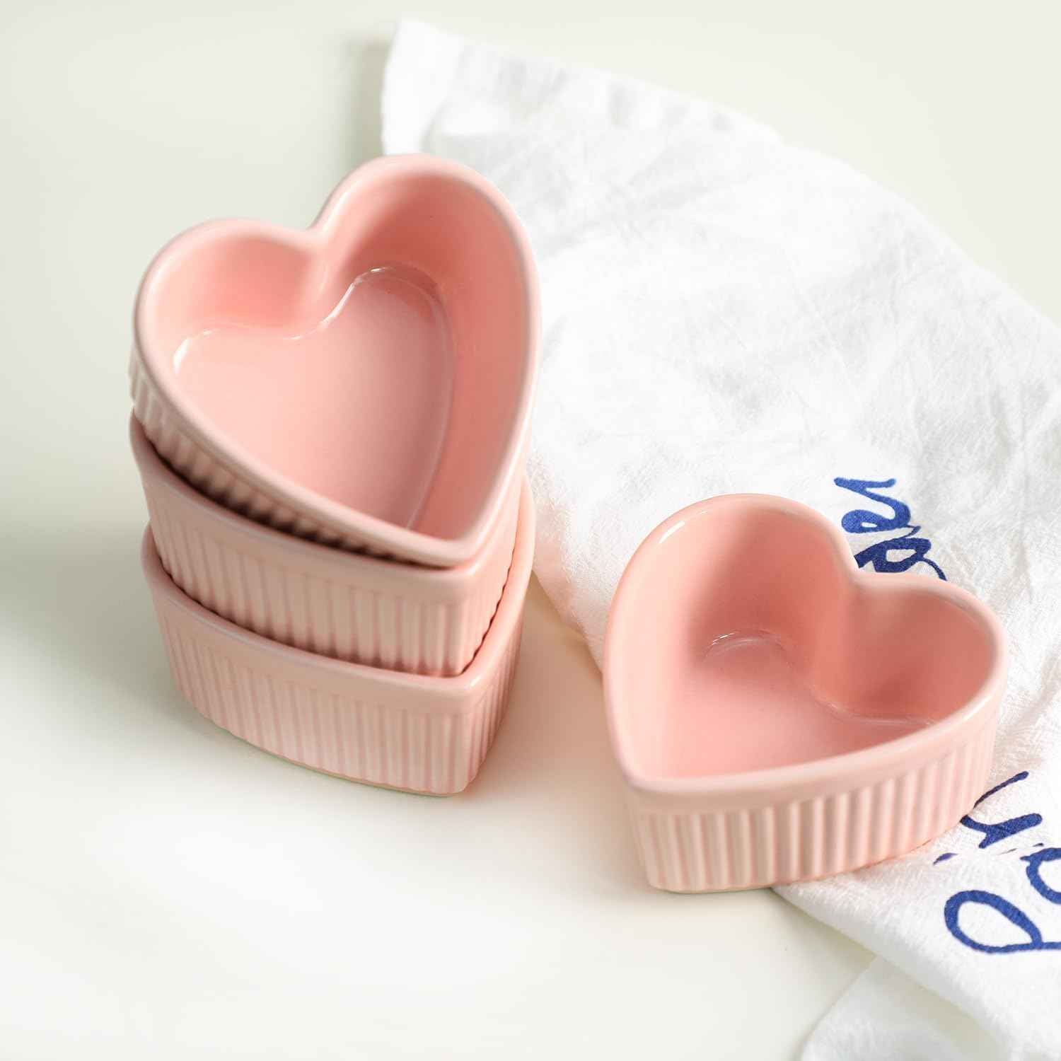 Sizikato Heart-Shaped Porcelain Souffle Dishes, Ramekins - 3.5 Inches for Souffle, Creme Brulee and Dipping Sauces - Set of 4