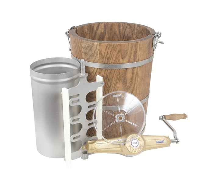 Country Ice Cream Maker - Classic Wooden Tub - Hand Crank - 6 quart