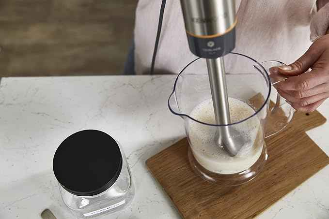 Kenwood Triblade XL+ Hand Blender Removable Steel Bar Equipped with Whisk, Chopper and Measuring Cup with 0.75 L Handle, Power 1000 Watt, Grey