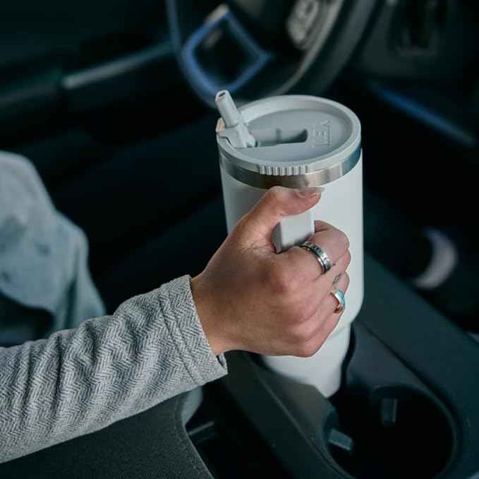YETI Rambler 40 oz Travel Mug with Flip Straw Lid – Stainless Steel, Vacuum Insulated, Leakproof, Cup Holder Friendly