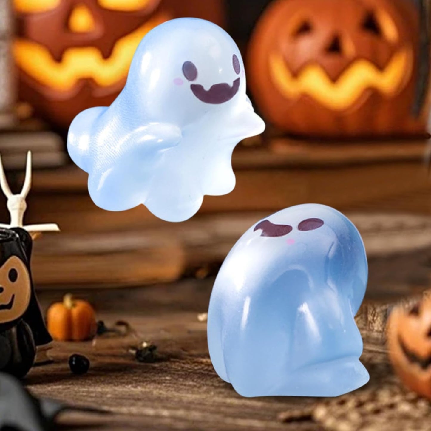 32 Sets Halloween Mini Ghost Figures with Box, Glow in The Dark Mini Resin Ghosts, Luminous Ghost Miniature Resin Figurines for Halloween Party Favors (1PCS E)