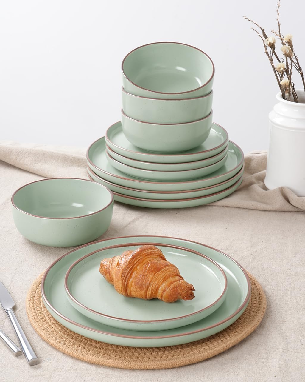 Famiware Mercury 24 Pieces Dinnerware Sets, Plates and Bowls Sets for 8, Microwave and Dishwasher Safe Dish Set, Light Green