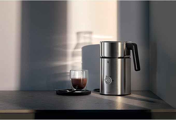 WMF Lono Milk & Choc Induction Milchaufs for Milk Froth Hot and Cold or Hot Chocolate, Cromargan/Matte Silver