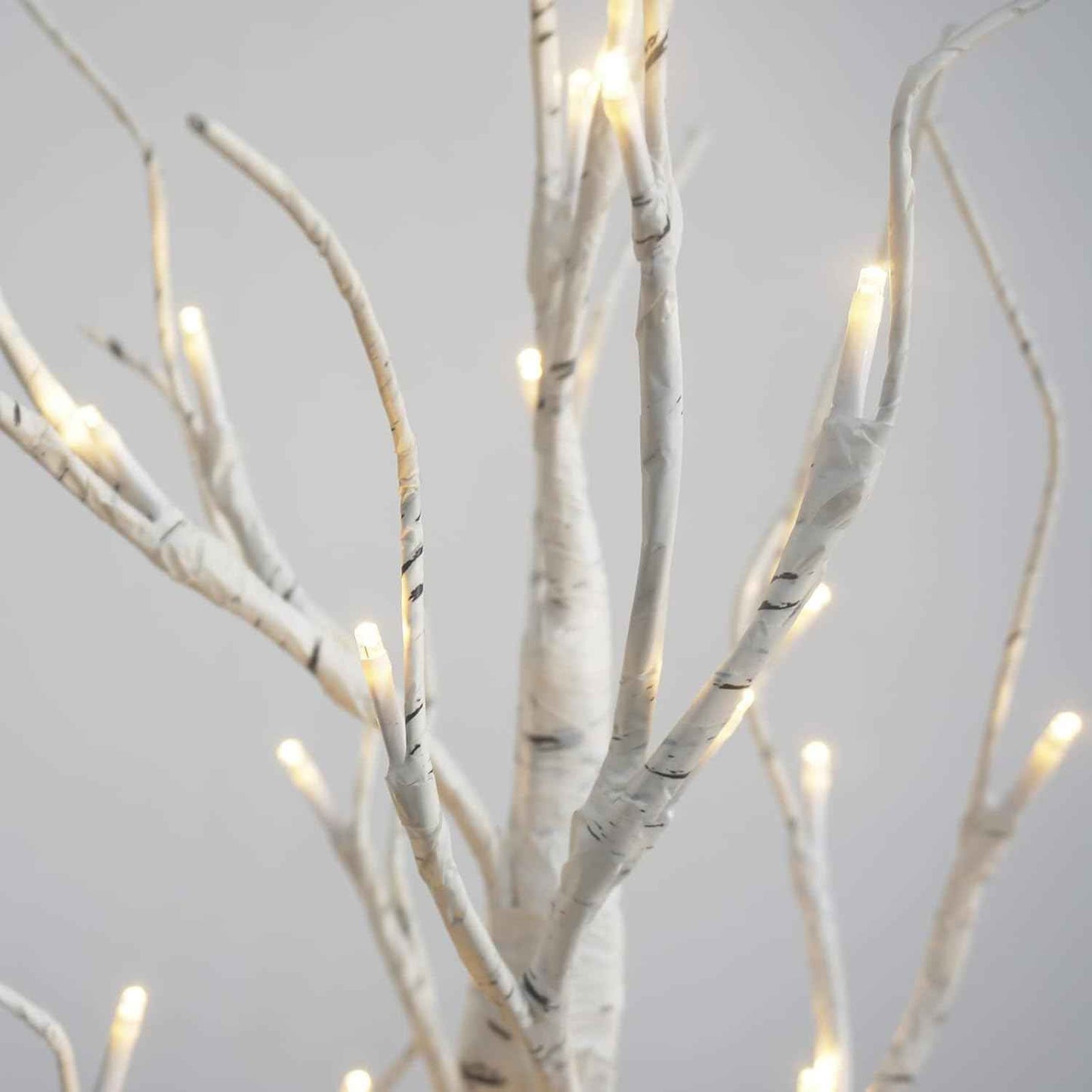 2FT Birch lamp 24 LED Tree Light Tabletop Tree Light Warm White Light Table Lamp Battery Operated Tabletop Tree with Timer and Linen for Birthday Gift Room Festival Decoration Home Party