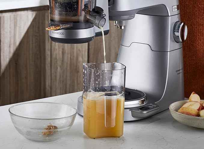 Kenwood Slow Juicer KAX720PL Accessories for Kenwood Food Processors, Electric Juicer with 400 ml Juice Container and Anti-Drip Function