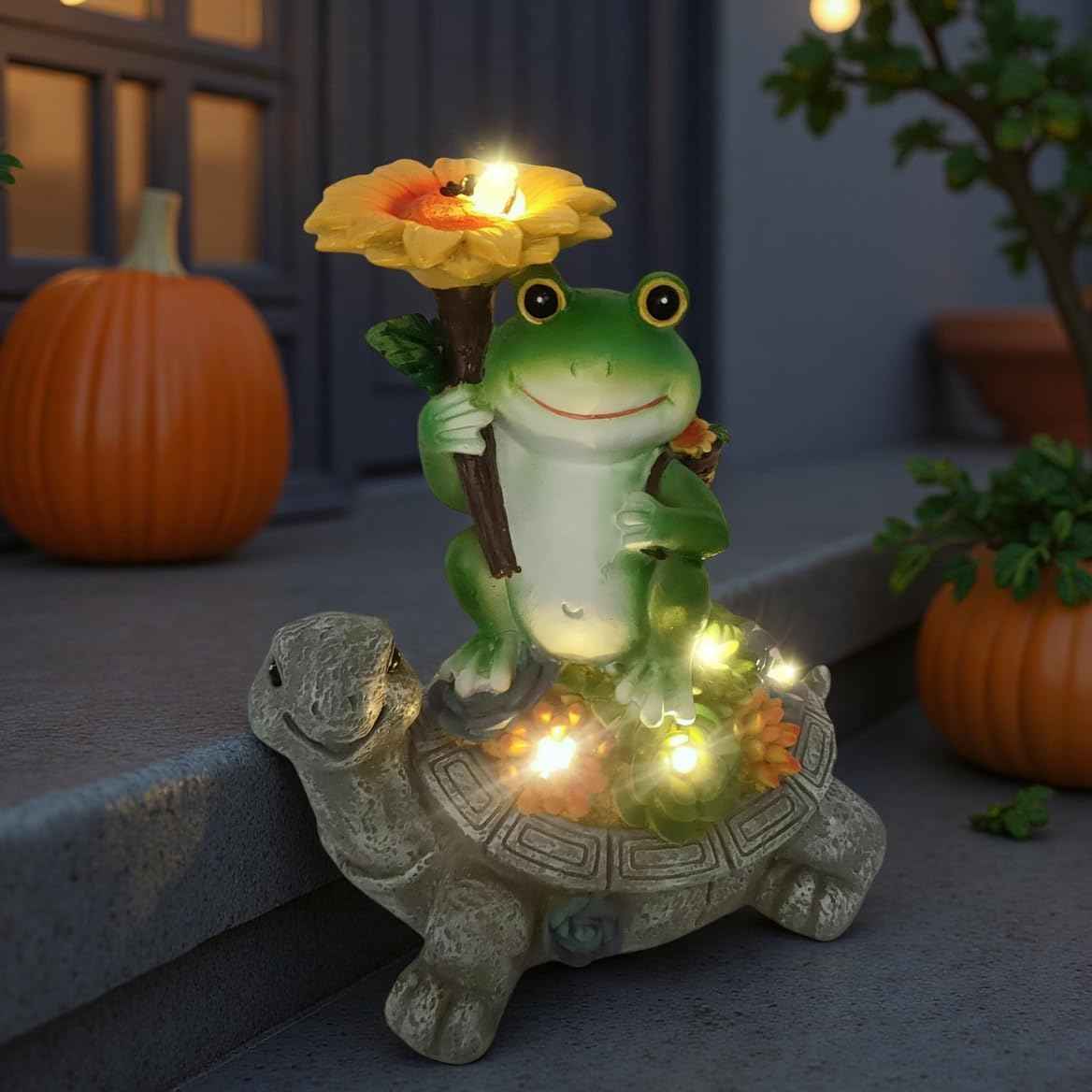 Mrocioa Gnome Solar Outdoor Garden Decor with Light, Gnomes Statues with LED Lantern Fall Outdoor Porch Patio Yard Art Decoration Holiday Gardening Gifts Figurine Lights (Frog with Mushroom)