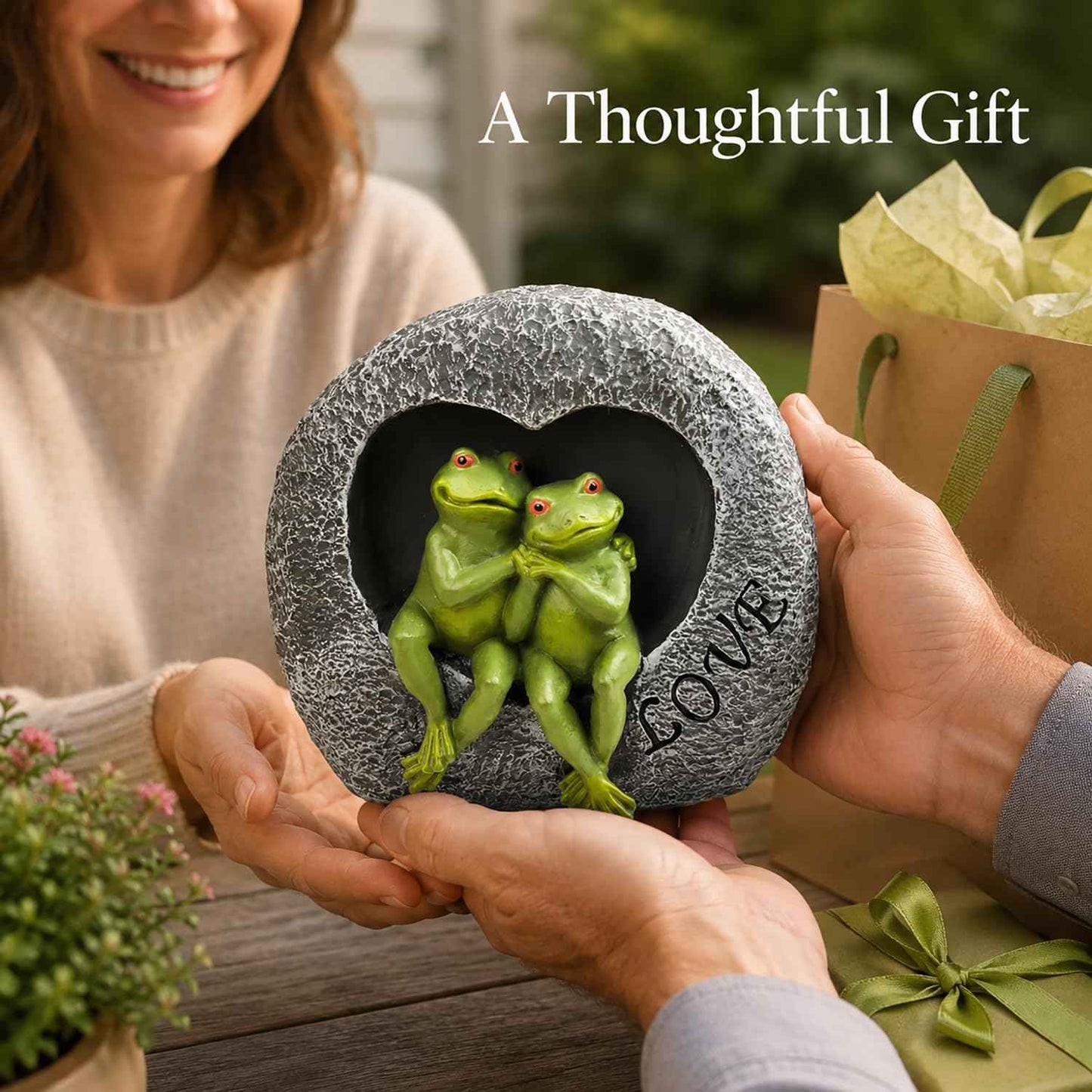 MeritMode Frog Garden Decor Outdoor Statue, Funny Resin Frog Figurine for Patio Porch Yard, Cute Garden Sculpture for Lawn Decor, Gardening Gift for Women Mom Frog Lovers
