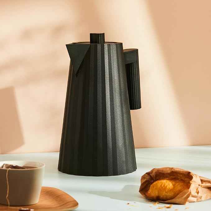 Alessi Plissé MDL06 B/UK Designer Electric Kettle, Thermoplastic Resin, UK Plug 2400 W, 170 cl, Black