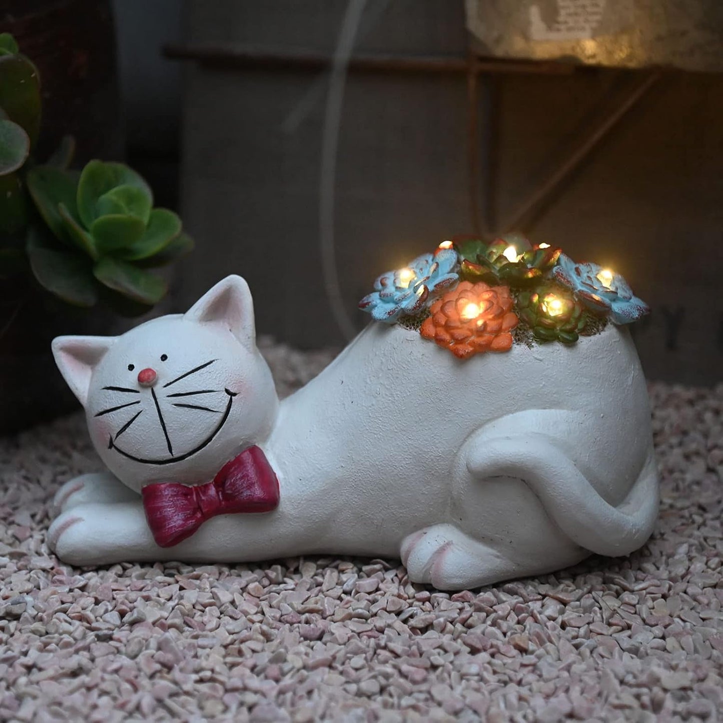 Cat Garden Figurines Outdoor Decor Solar Statue with Succulent and LED Lights for Patio Lawn Yard Art Decoration Housewarming Garden Gift