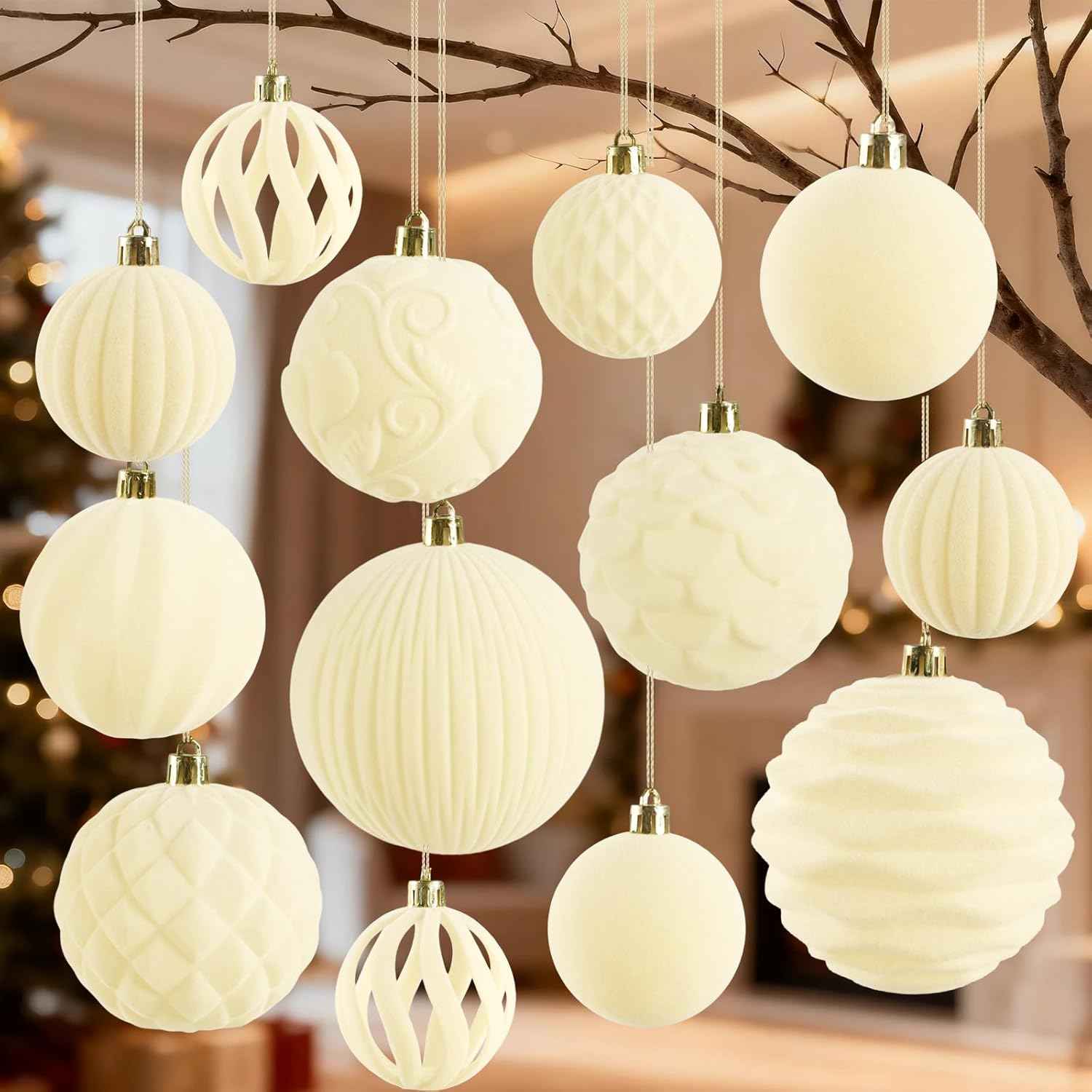 18Pcs Velvet Christmas Tree Ornaments Set, White Flocked Hanging Christmas Balls Ornaments, Shatterproof Decorative Hanging Balls Decorations Assortment for Xmas Tree Holiday Winter Home Party Decor