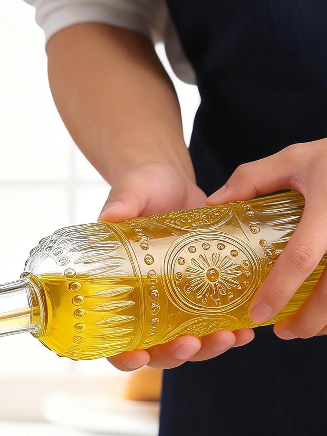 2 Pcs Olive Oil Dispenser Bottle for Kitchen,17oz Clear Glass Cooking Oil and Vinegar Dispenser Set, Coffee Syrup Dispenser with 2 Pourers and 1 Funnel (Two circles)