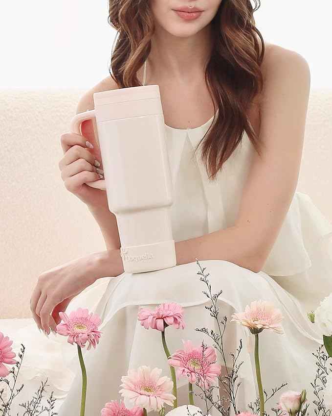 40 oz Insulated Tumbler with Handle and Push-Button Straw Lid, Stainless Steel Travel Cup for Gym Office, Leakproof, BPA-Free, Cup Holder Friendly, Bow Silicone Boot, Cream (Cloudy Cream)