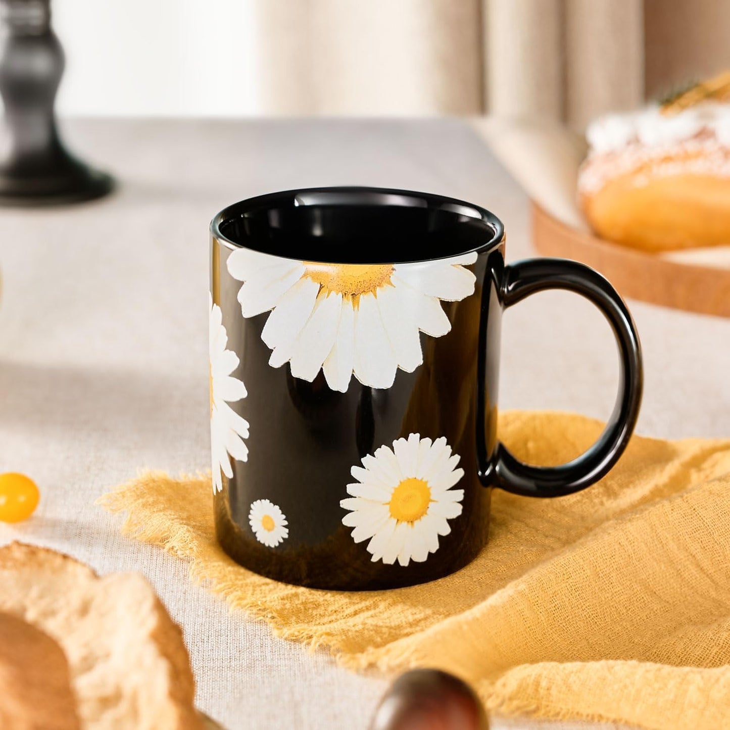 12Oz Daisy floral Black Ceramic Mug, Mug for Daily Coffee and Tea, Lead-free Microwave and Dishwasher Safe Coffee Mug, Perfect gifts for Women and men