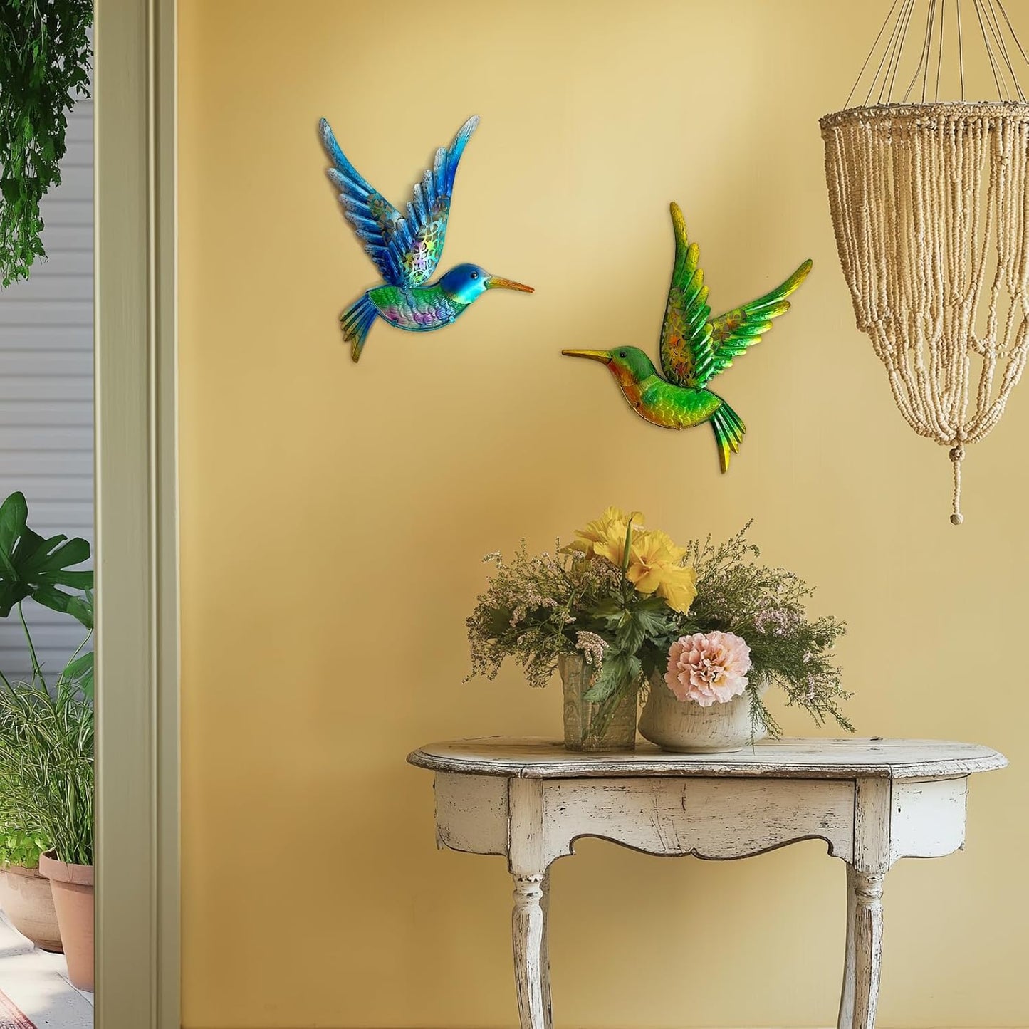 HONGLAND Metal Hummingbird Wall Art 12inch Metal Birds Wall Sculpture Garden Decoration Outdoor Statue Patio Fence Hanging Plaques 2 Pack（Blue-Green）