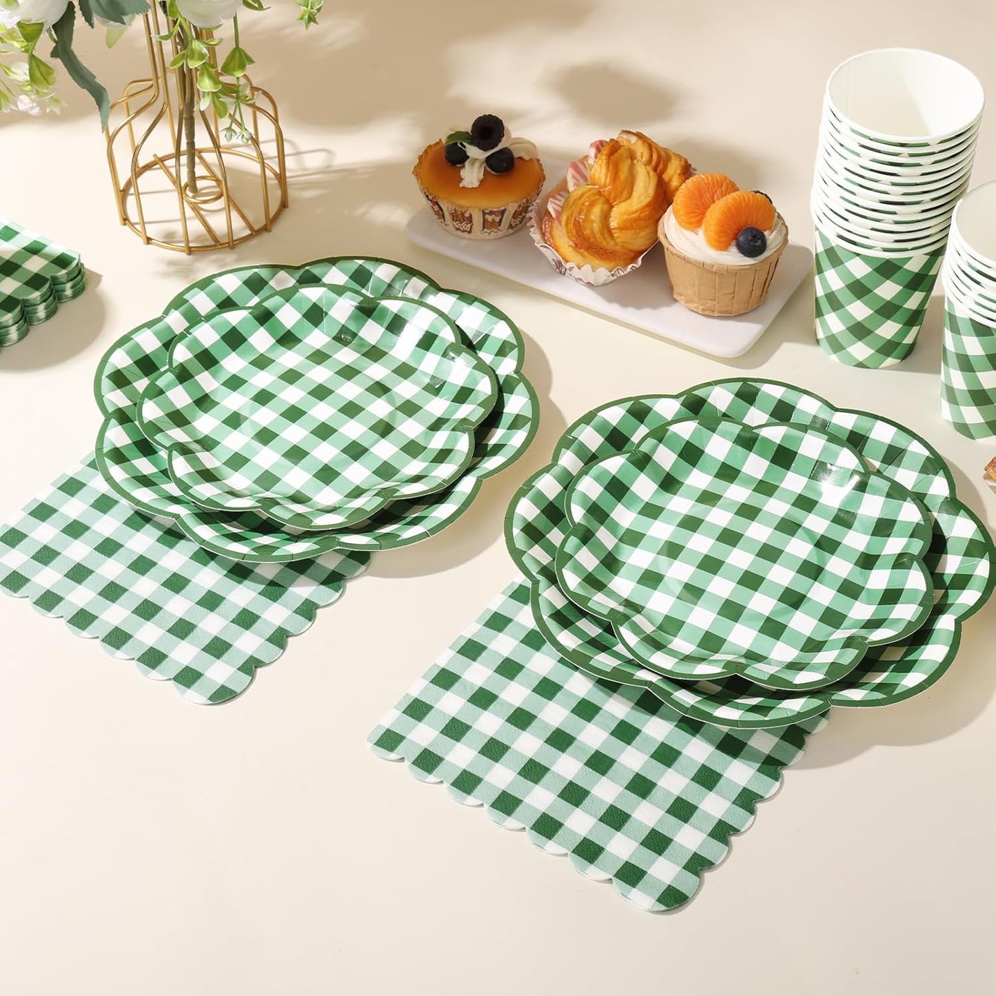 175 Pcs Green Gingham Plates and Napkins Party Supplies - Green and White Checkered Plates Sets Serve 25 Guests - Scalloped Gingham Paper Plate for Birthday Picnic BBQ Golf Party Decorations
