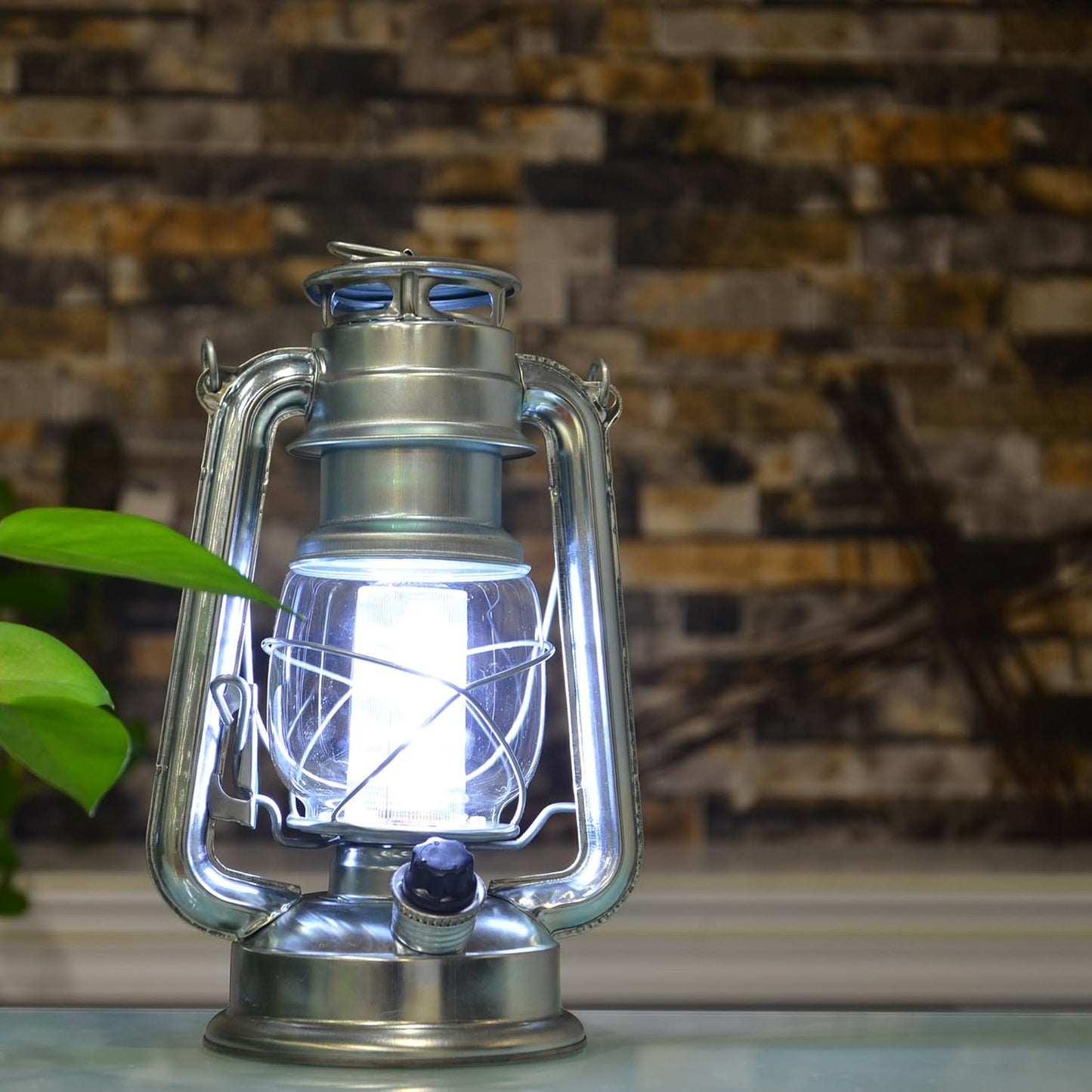 YAKii LED Vintage Lantern Metal Hanging Hurricane 12 LED Dimmer Switch Cold White Battery Operated Power Outage Indoor Camping Lighting Outdoor Brooklyn Decoration(Silver)