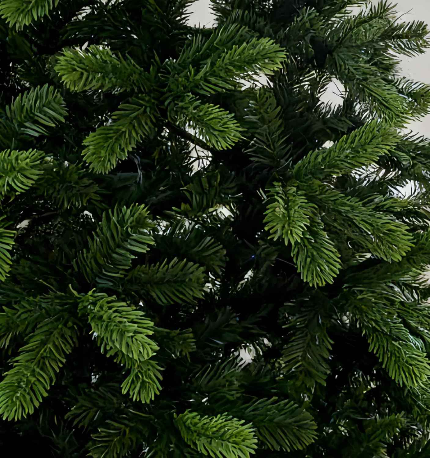 6.5FT Pre-Lit Artificial Christmas Tree with 650 White Lights,1227 Mixed PE&PVC Branch Tips,Green Full Downswept Douglas Fir Xmas Tree,Foldable Metal Base for Home, Party Holiday Décor