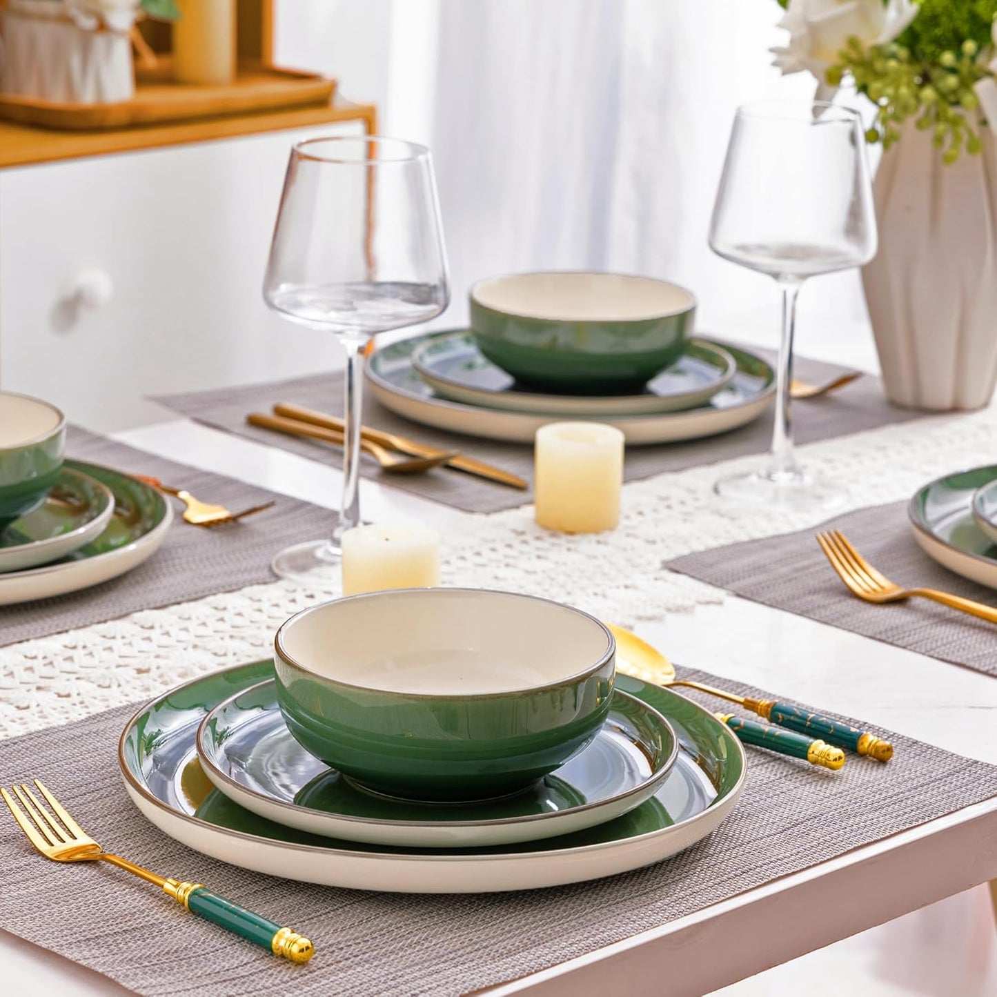 GBHOME Ceramic Dinnerware Sets, 24 Pieces Stoneware Dinnerware Set, Plates and Bowls Sets, Dishwasher & Microwave Safe,Dishes Set | Service for 8