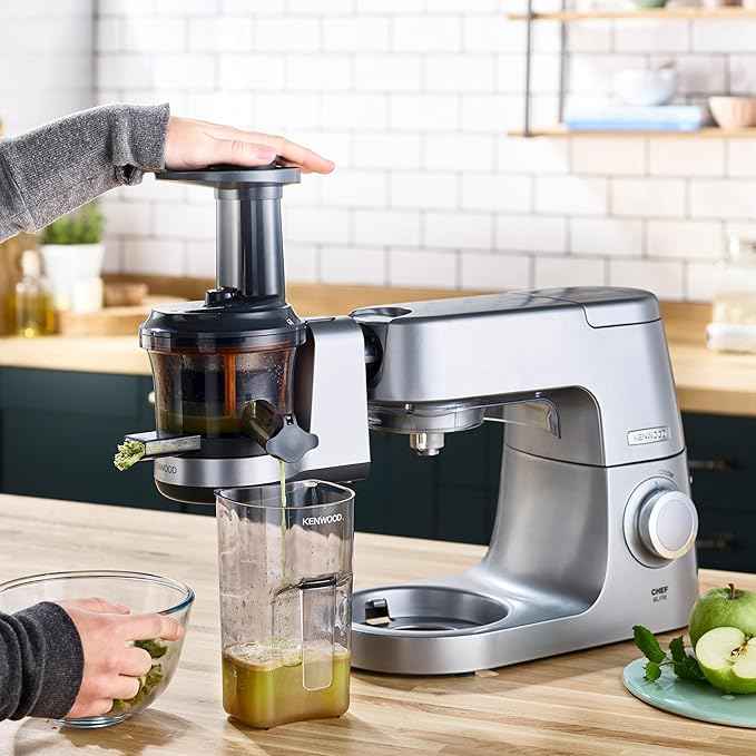 Kenwood Slow Juicer KAX720PL Accessories for Kenwood Food Processors, Electric Juicer with 400 ml Juice Container and Anti-Drip Function