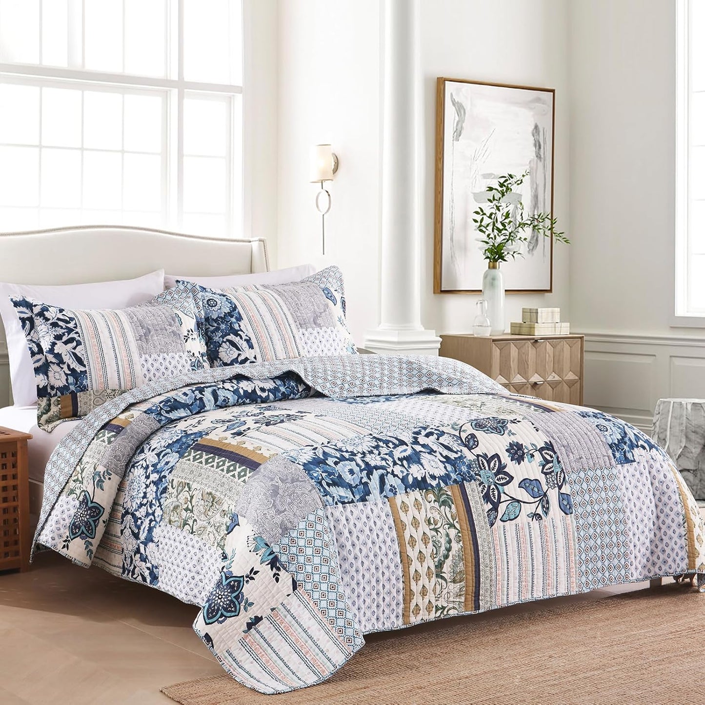 Yvooxny King Quilt Set Reversible Quilted Bedspread 3-Piece Lightweight Floral Real Patchwork Coverlet Bedding Set with Pillowcases for All Seasons, 108 * 96 Inches