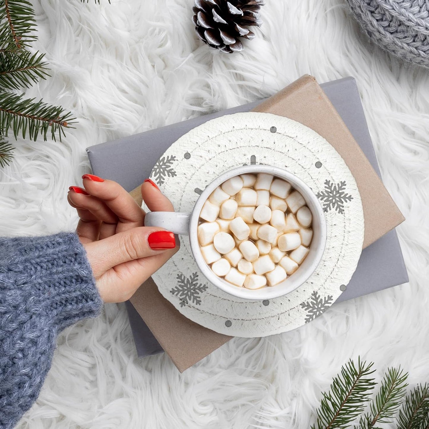 Whaline Winter Snowflake Handmade Braided Cotton Coasters Christmas Grey Snowflake Drink Coasters Absorbent Cup Coasters for Xmas Party Home Office Decor, Set of 4