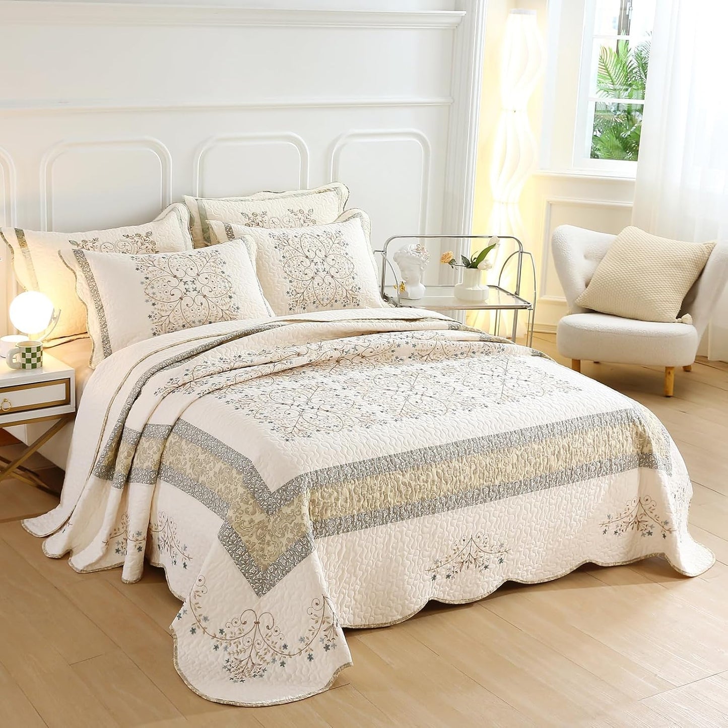 vctops Elegant Embroidered Quilt Set Farmhouse Patchwork Reversible Bedspread Coverlet 3 Piece Cotton Quilted Bedding Set for All Season, 1 Quilt + 2 Pillow Sham (119x117 in)