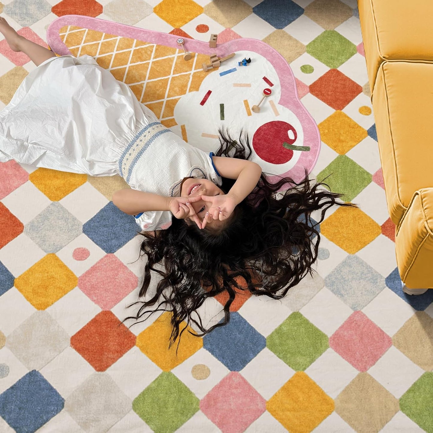 jinchan Kids Rug for Nursery 5ft Radius Corner Washable Area Rug Modern Colorful Quarter Circle Rug Soft Non-Slip Carpet for Bedroom Playroom Daycare Reading Nook Kitchen Classroom Circus on Cream