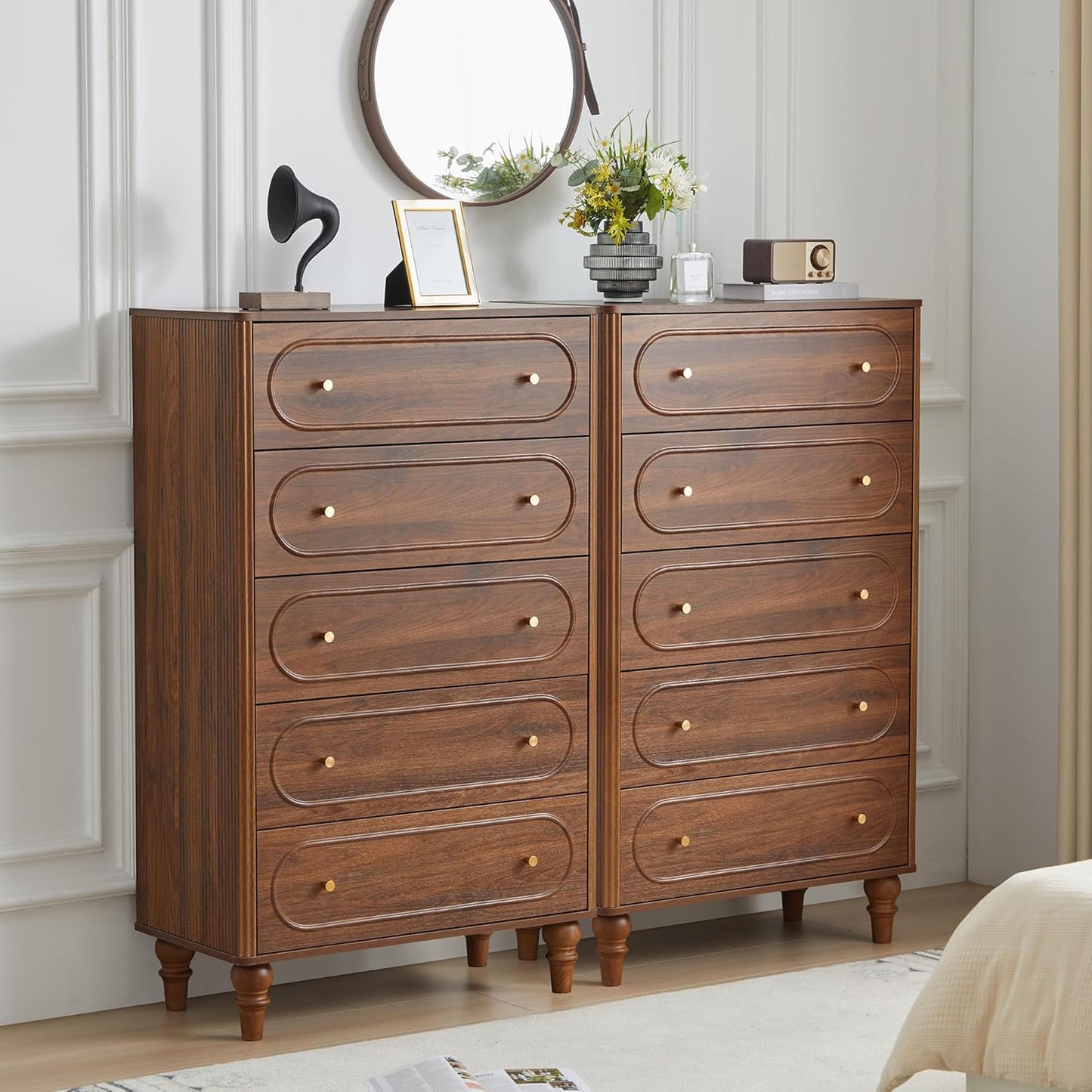 ORRD Fluted 5 Drawer Dresser for Bedroom, Mid Century Modern Chest of Drawers, Wood Storage Large Dresser Organizer for Bedroom Living Room Hallway Closet, Walnut