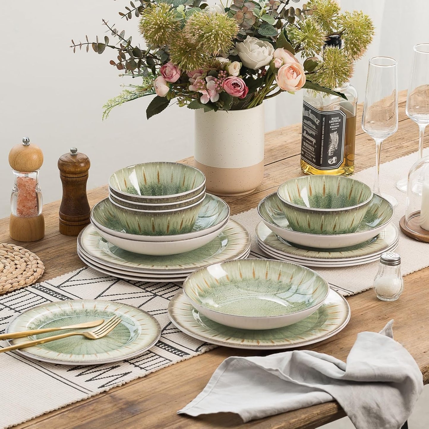 MissYip Melamine Dinnerware Set, 16 Piece for 4, Unbreakable Kitchen Plastic Plates and Bowls set, Indoor and Outdoor Use Tableware, BPA Free, Dishwasher Top Safe, Not Microwave, Not Oven(Green)