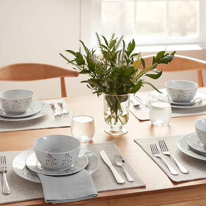 Amazon Basics 18-Piece Complete Kitchen Dinnerware Set, Microwave and Dishwasher Safe, Plates, Dishes, Bowls, Service for 6, Branches