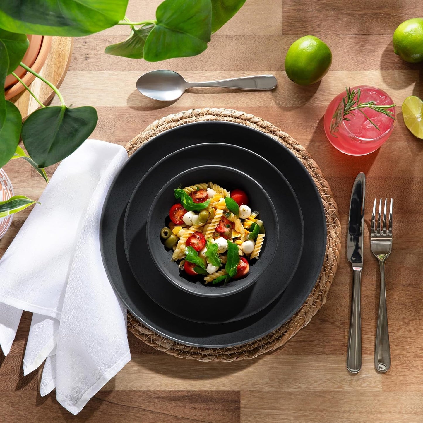 Larder & Vine 12-Piece Melamine Dinnerware Set: Durable, Lightweight, Break-Resistant Plates & Bowls – Stylish, Non-Toxic, Dishwasher Safe – Ideal for Everyday Use, Indoor & Outdoor Dining – Black