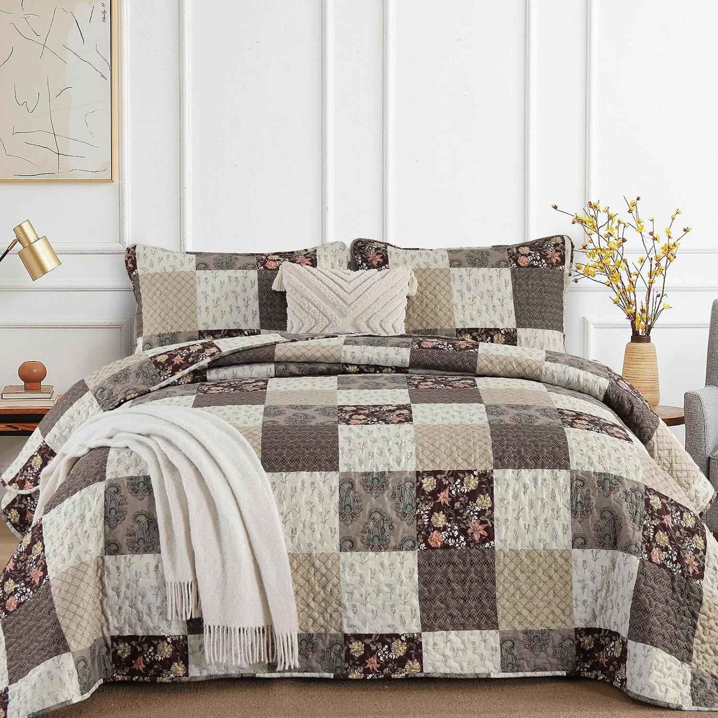 Xruibed Floral Plaid Patchwork Fall Quilt Set Queen Size 3 Pieces Taupe Beige Khaki Bedspread Set Reversible Quilt Bedding Set Microfiber Bedding Bedspread Coverlet Set for All Season(Queen 96"x90")