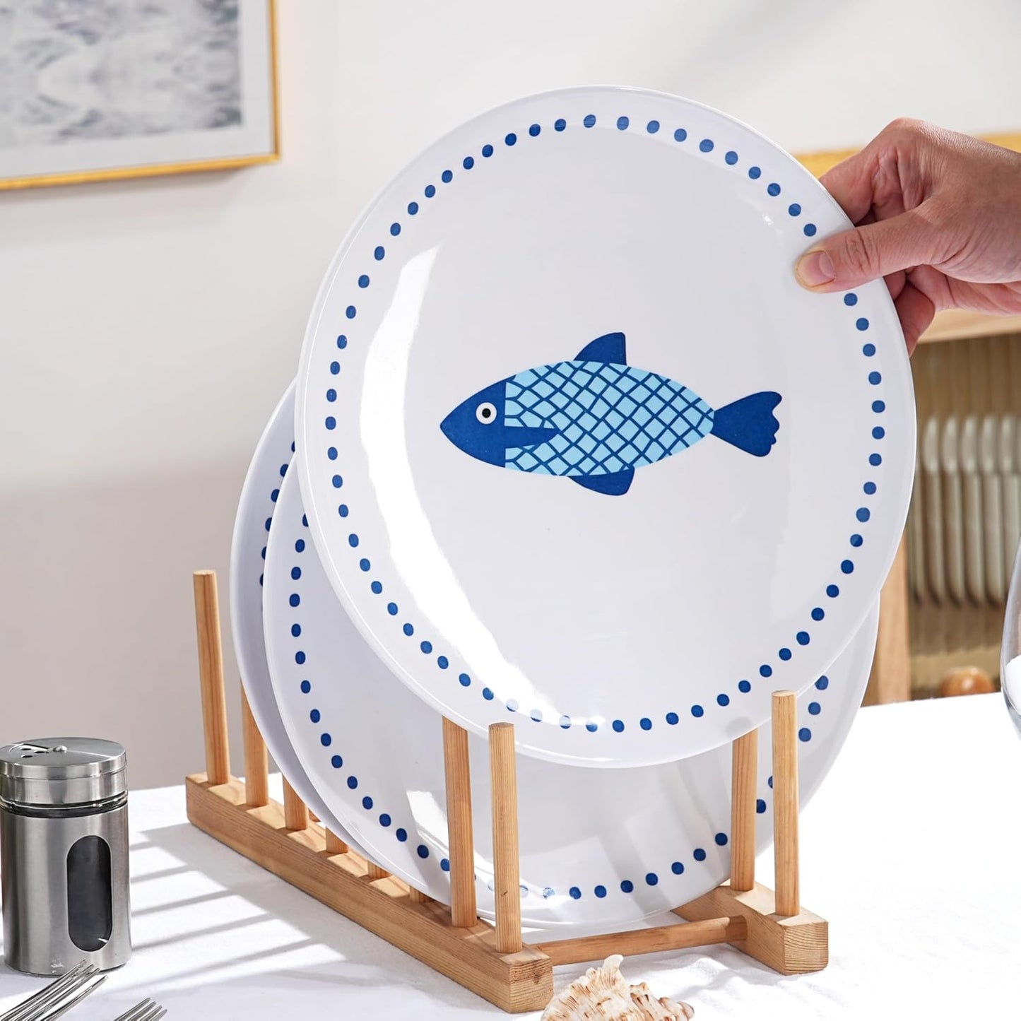 10 Inch Melamine Dinner Plates Set of 4 – Lightweight & Break-Resistant Dishes, Coastal Blue Ocean Fish Design, Reusable Plates for Indoor/Outdoor Use, Unbreakable Dessert Plate