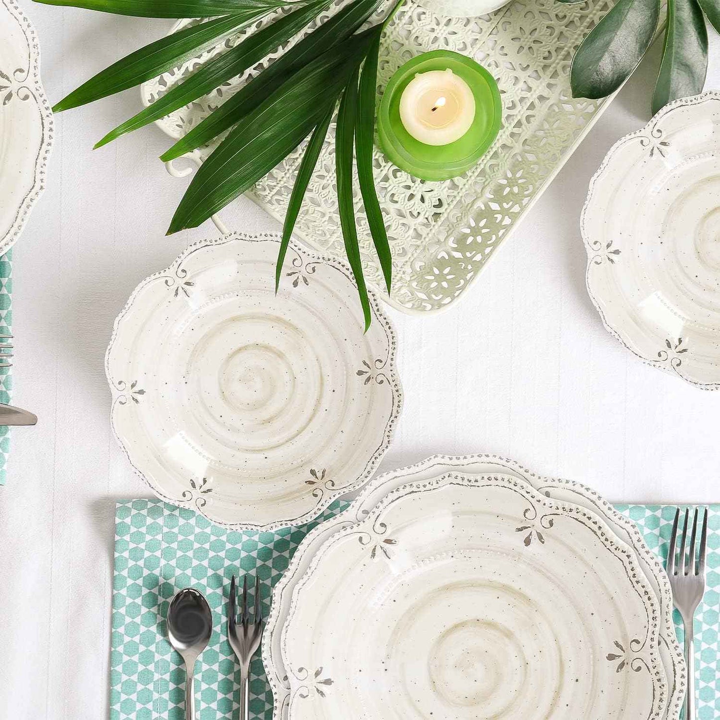 Dinnerware Sets 12 pcs Plates and Bowls Sets Melamine Plates Indoor and Outdoor use French Court Style Dish Set Plate Set for 4 Dishwasher Safe（White）