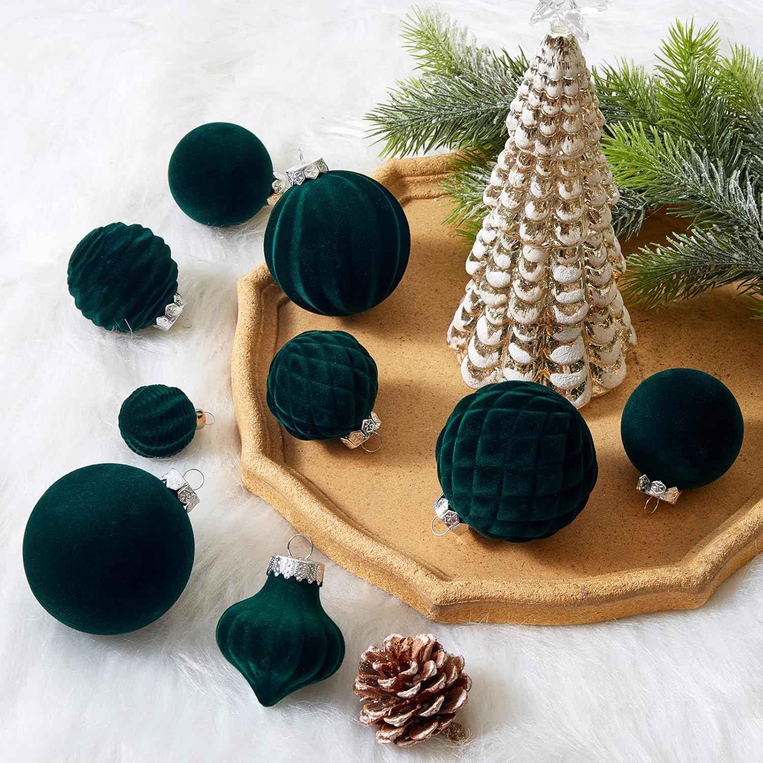 Wironlst Velvet Ornaments for Christmas Tree, 4 Style Flocked Matte Velvet Christmas Ball Ornaments, Shatterproof Decor for Xmas Tree Wedding Holiday Party Home(2.36" 25pcs Green)