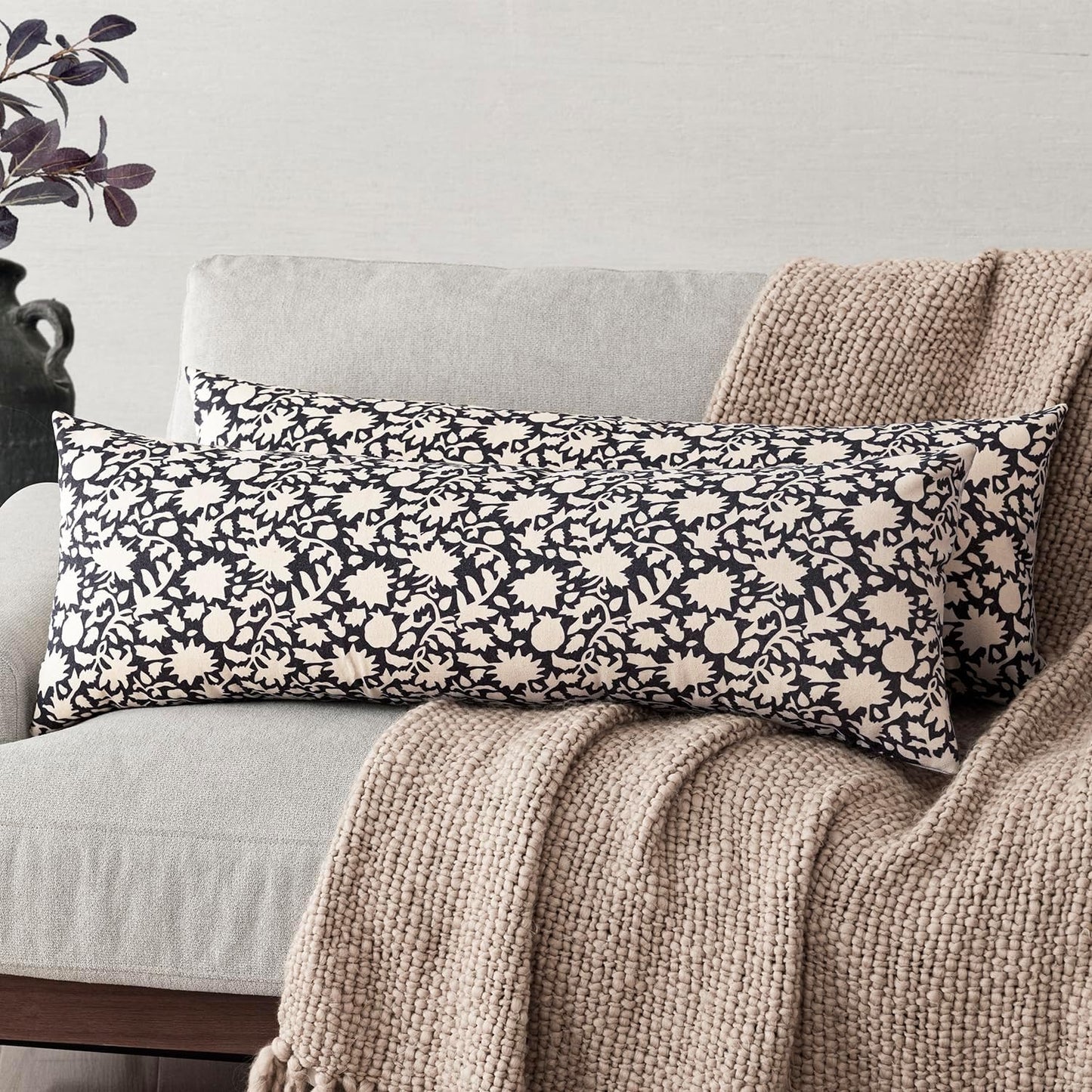 Foindtower Set of 2 Decorative Long Body Lumbar Throw Pillow Covers Accent Farmhouse Cushion Covers Neutral Vintage Pillowcase for Couch Sofa Bedroom Living Room Home Decor Outdoor14×36 Inch,Black