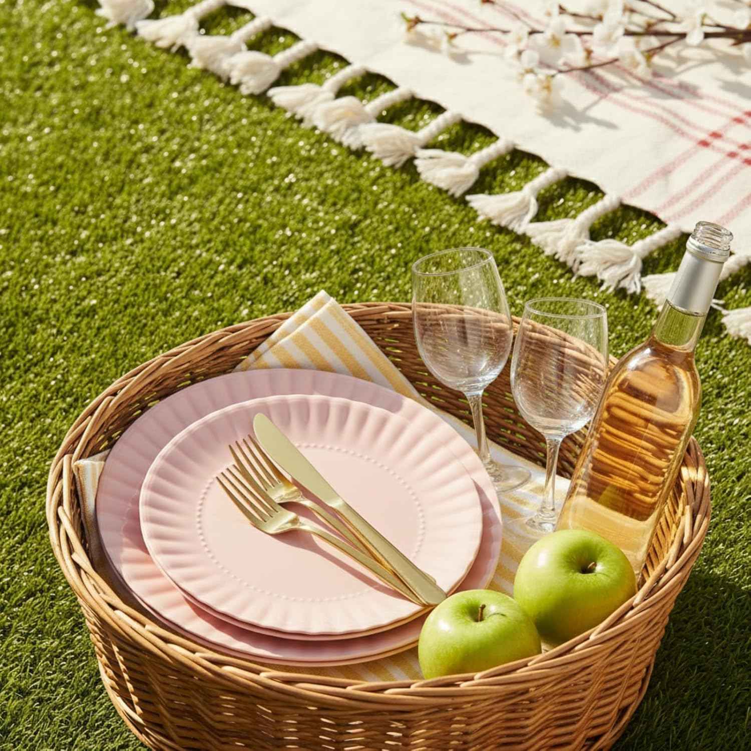 TP Reusable Melamine Paper Plates, 8" and 10.5" Round Plates for Party Picnic Outdoors, Set of 4, Light Pink